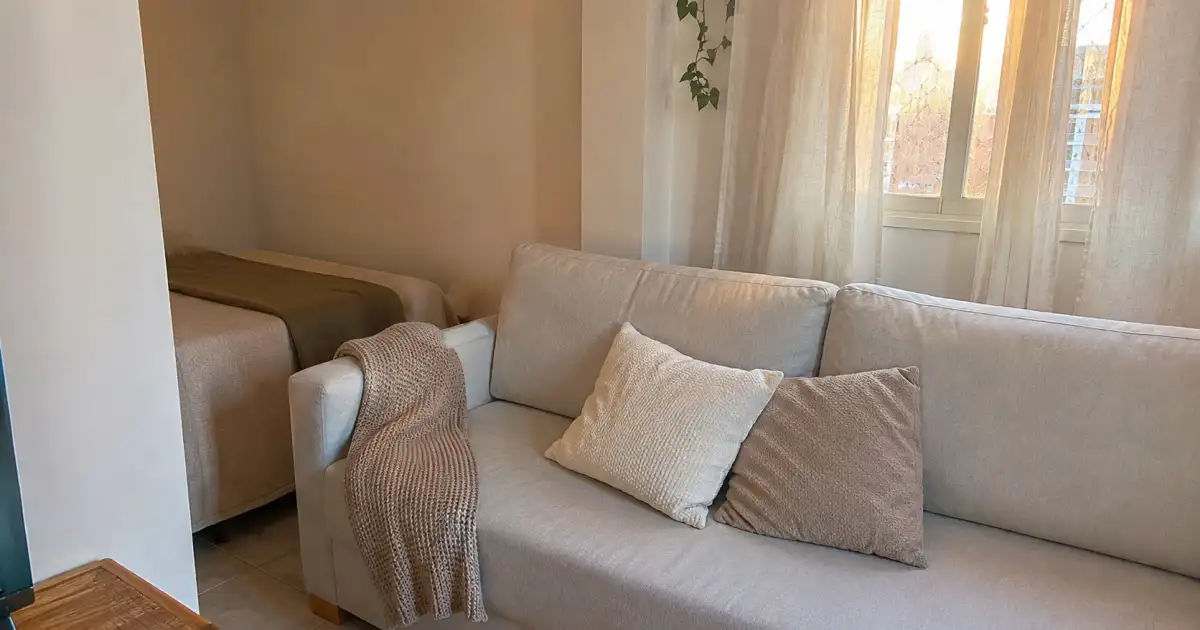 Tecido, Manta e Cortina: Como Aquecer Visualmente um Apartamento Alugado